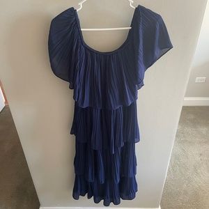 Vici navy tiered pleated midi dress